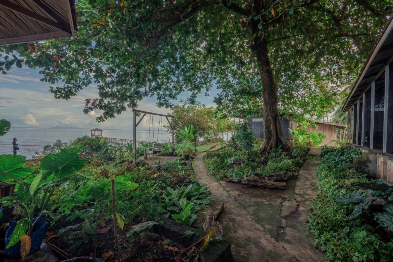 Sanctum Una Una Eco Dive Resort Pulau Unauna Εξωτερικό φωτογραφία