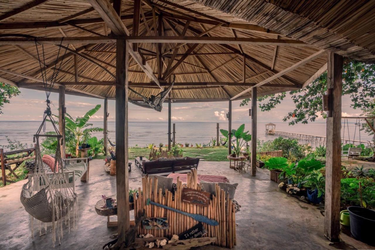 Sanctum Una Una Eco Dive Resort Pulau Unauna Εξωτερικό φωτογραφία